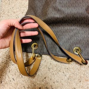 Like new...No stains or tears